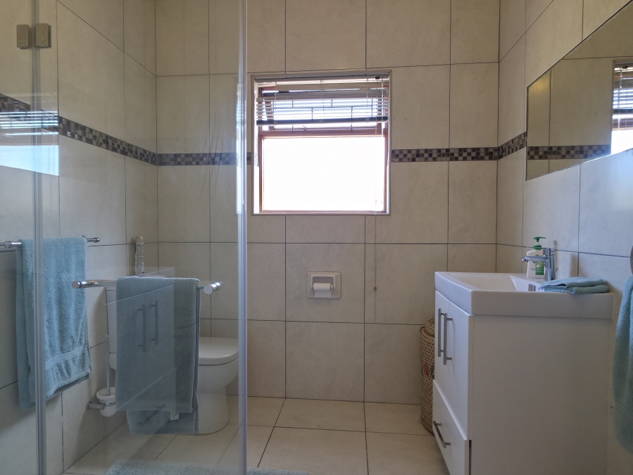 6 Bedroom Property for Sale in Jeffreys Bay Central Eastern Cape